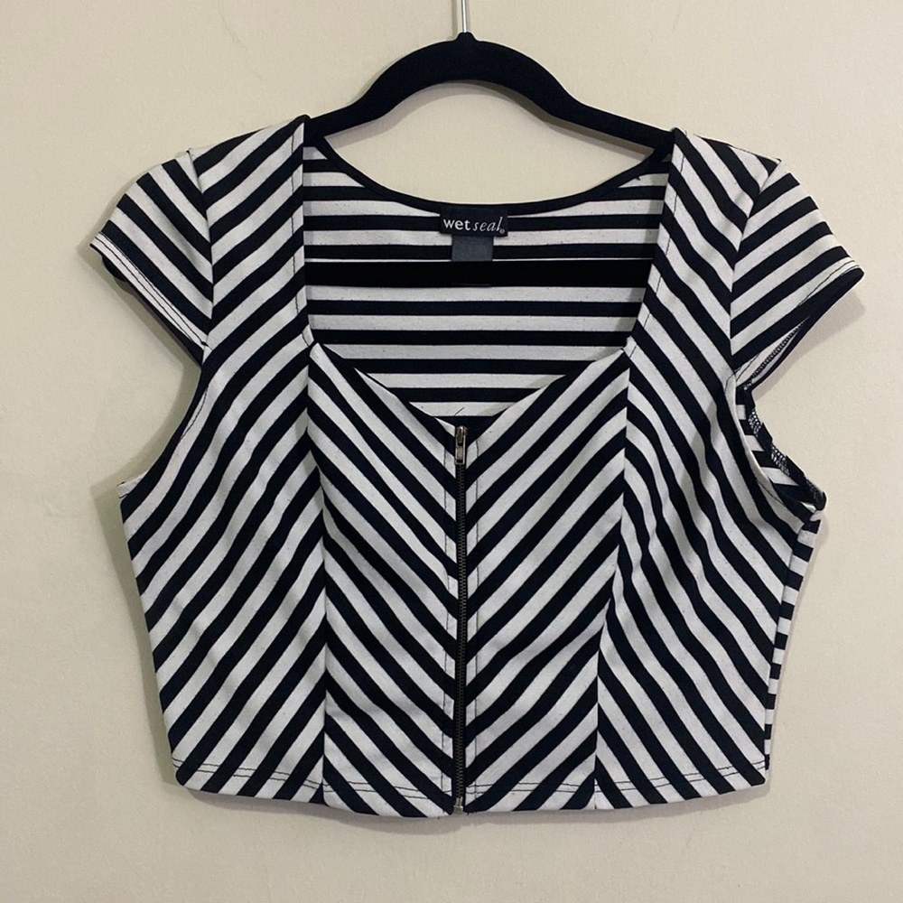 Wet Seal Zipper Crop Top